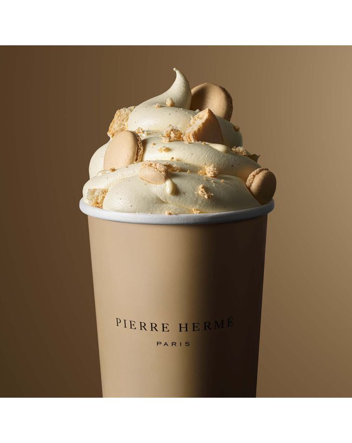 Infinitely vanilla macaroon ice cream