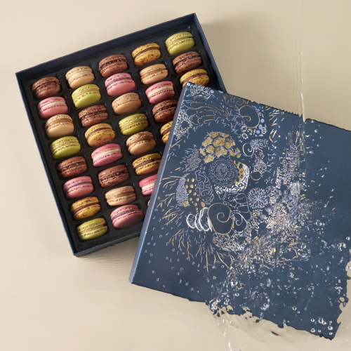 Coffret de 40 macarons Pierre Hermé Paris