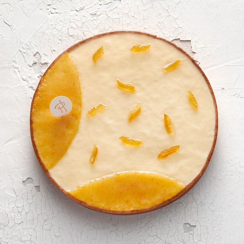 Order our Infiniment Yuzu Tart online, made with sweet vegan pastry, yuzu almond cream, Infiniment yuzu cream and Kôchi yuzu purée. Available for Click & Collect and courier delivery in Paris and the Île-de-France region.