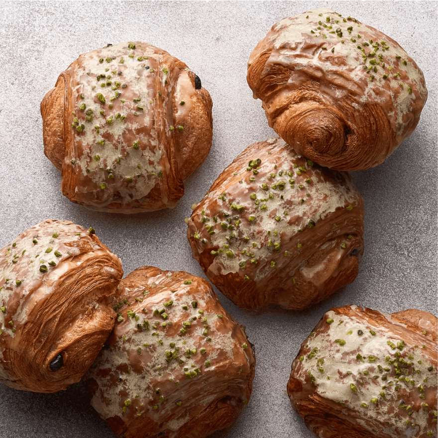 Pain au Chocolat Pistache Viennoiserie Pierre Hermé Paris
