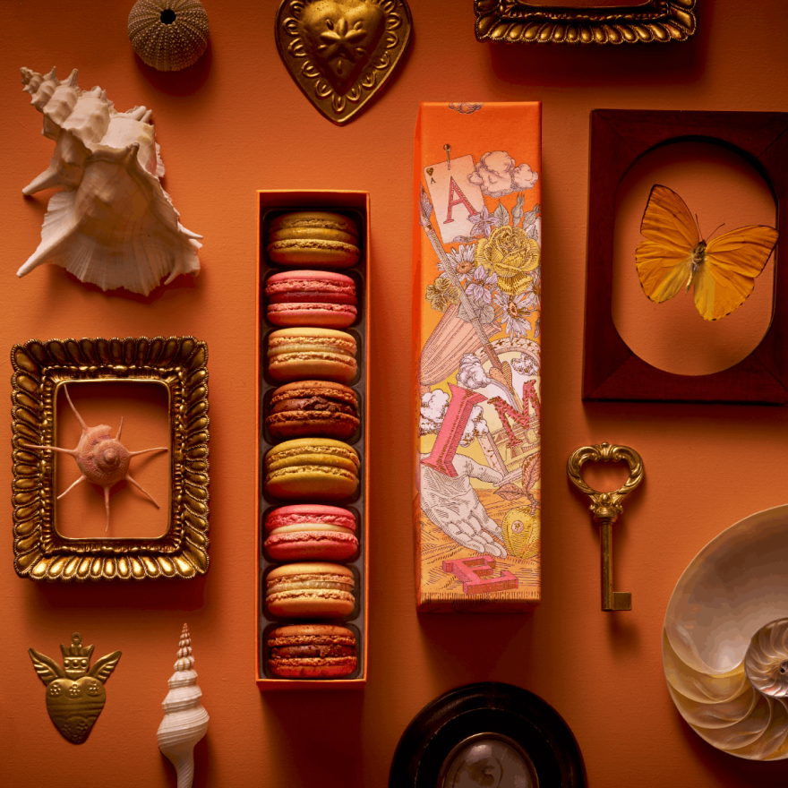 Coffret de 8 macarons Julie Serre Pierre Hermé Paris