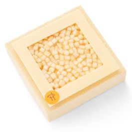 https://www.pierreherme.com/pub/media/catalog/product/cache/aa0901d88031e481e491314b7df3e002/a/h/ah21_carre_blanc_2_bd1200_2.jpg