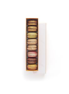COLLECTION "DOLCE VITA" 8 MACARONS